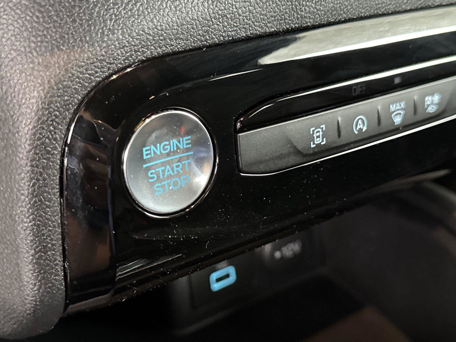 Used 2023 Ford Escape ST-Line w/ Tech Pack #1 FWD image 25