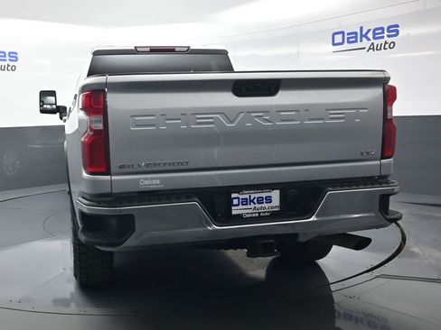 Used 2022 Chevrolet Silverado 2500 LTZ AWD/4WD image 7