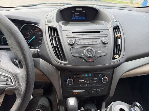 Used 2017 Ford Escape SE FWD image 10