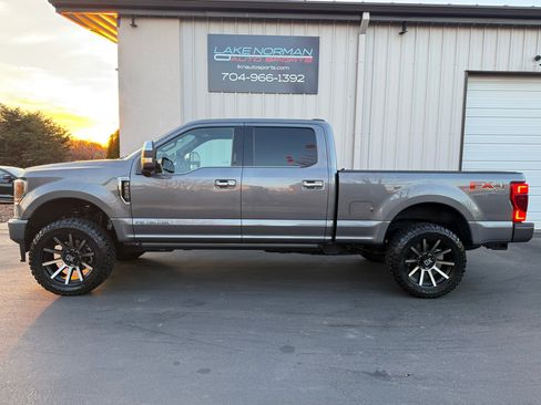 Used 2021 Ford F250 Platinum w/ FX4 Off-Road Package image 2