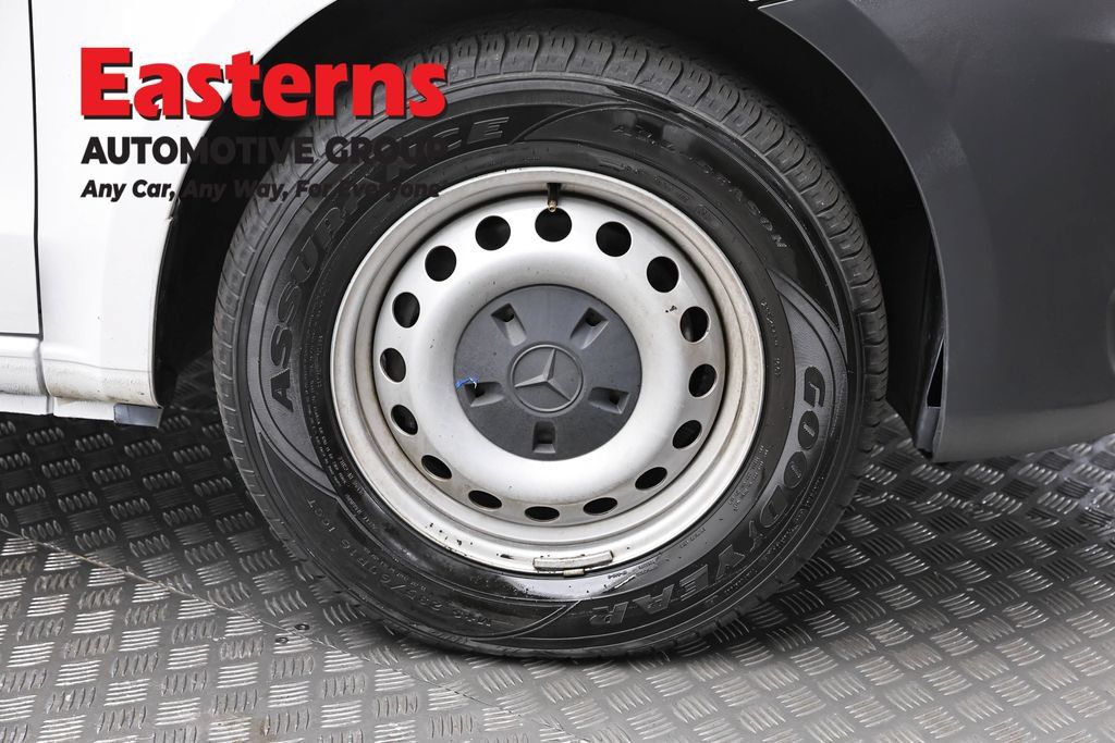 Used 2022 Mercedes-Benz Metris image 27