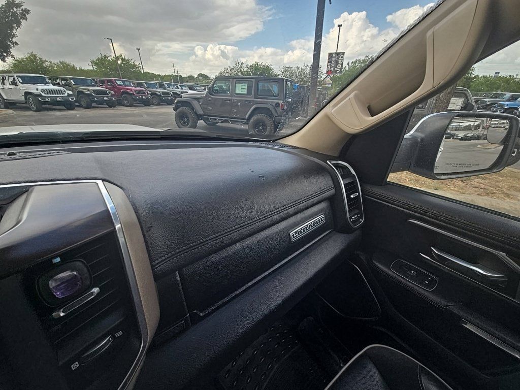 Used 2021 RAM 1500 Laramie AWD/4WD image 19