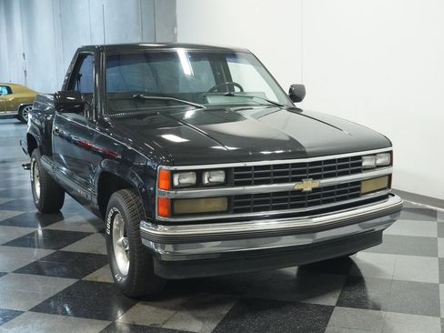 Used 1988 Chevrolet Silverado 1500 2WD Regular Cab image 14