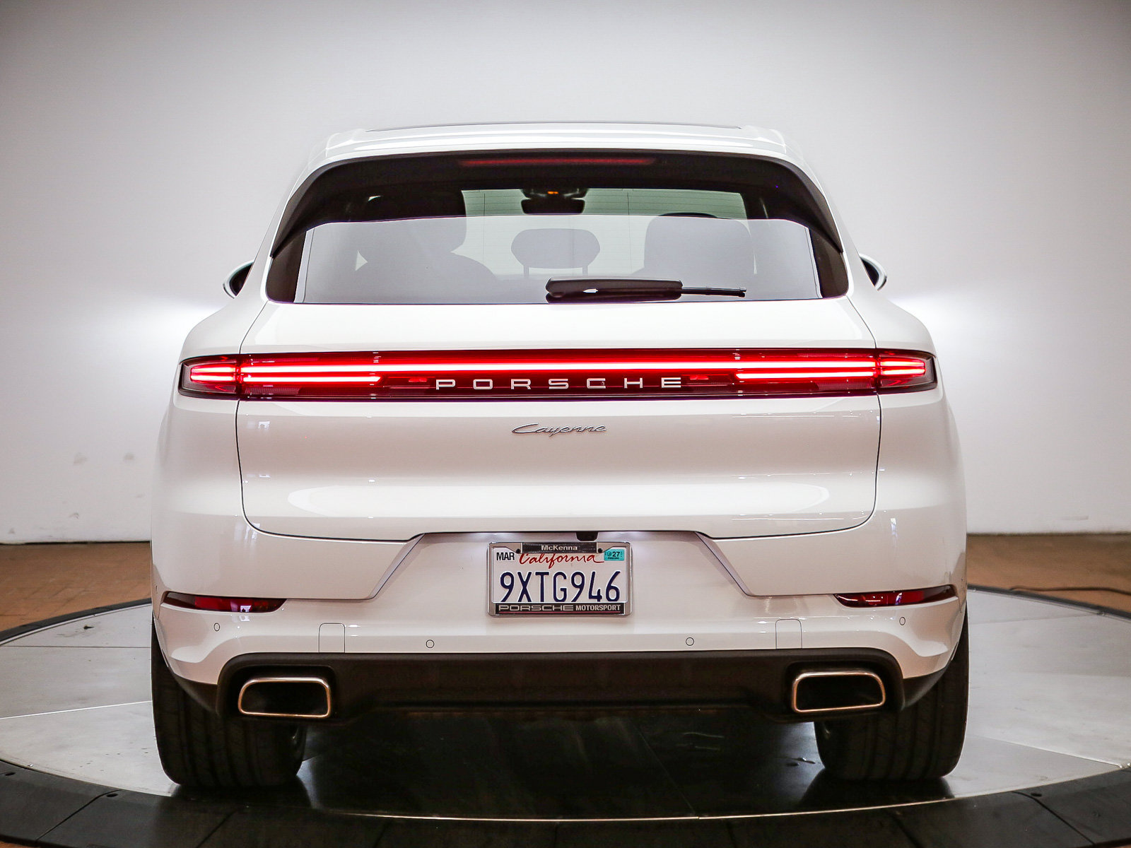 Certified 2026 Porsche Cayenne AWD/4WD image 6