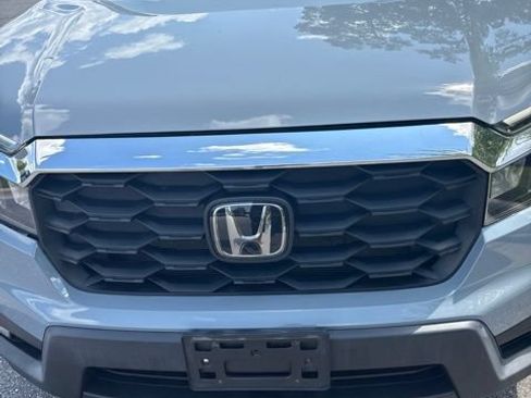 Used 2023 Honda Passport EX-L image 10