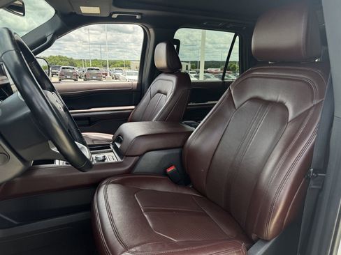 Used 2023 Ford Expedition Limited AWD/4WD image 24