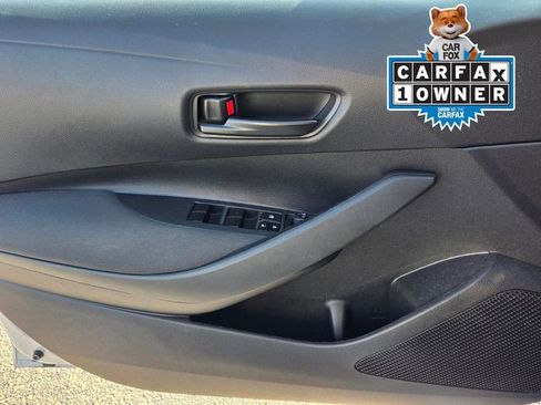 Used 2023 Toyota Corolla LE FWD image 29