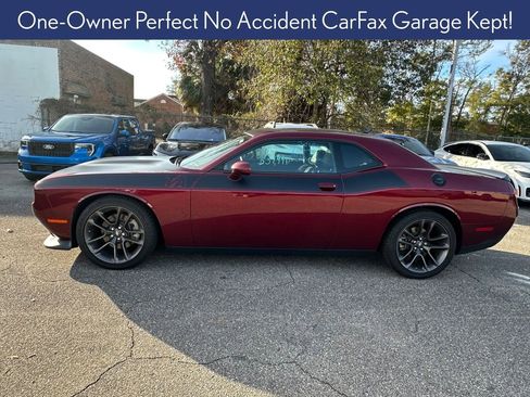 Used 2023 Dodge Challenger R/T w/ T/A Package image 2