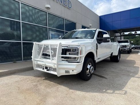 Used 2023 Ford F350 Lariat w/ Lariat Ultimate Package AWD/4WD image 4