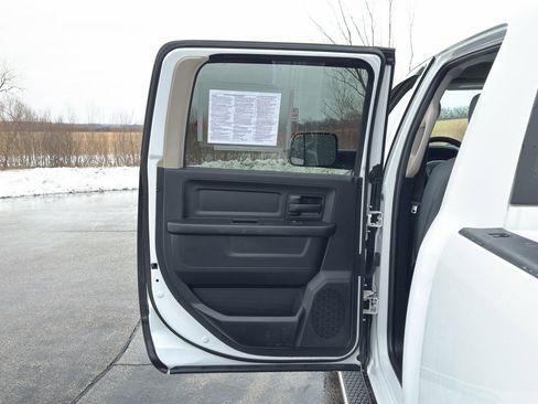 Used 2017 RAM 3500 Tradesman w/ Chrome Appearance Group image 35