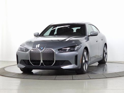 New 2026 BMW i4 xDrive40i w/ Premium Package image 3