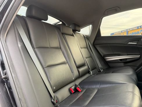 Used 2014 Honda Crosstour EX-L image 18