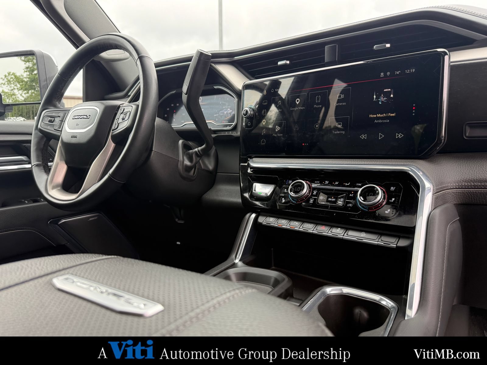 Used 2024 GMC Sierra 2500 Denali w/ Denali Reserve Package AWD/4WD image 31