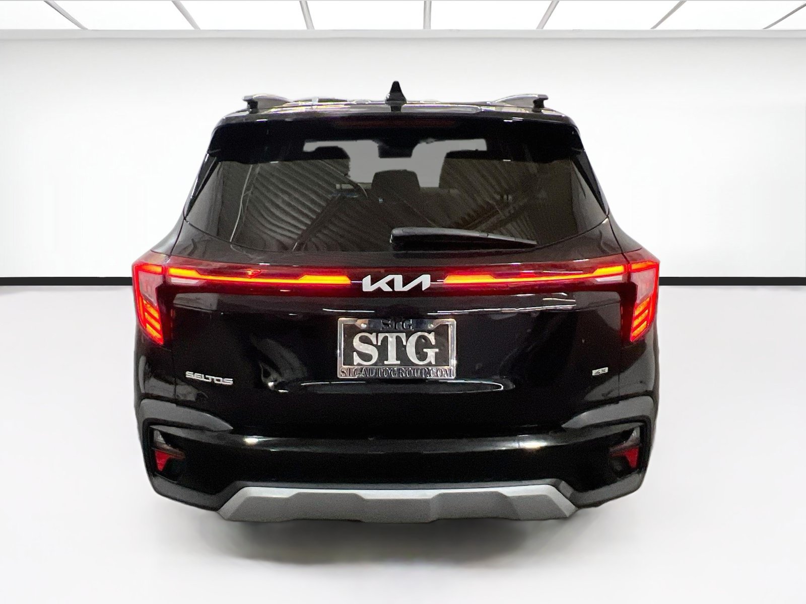 Used 2024 Kia Seltos S AWD/4WD image 5
