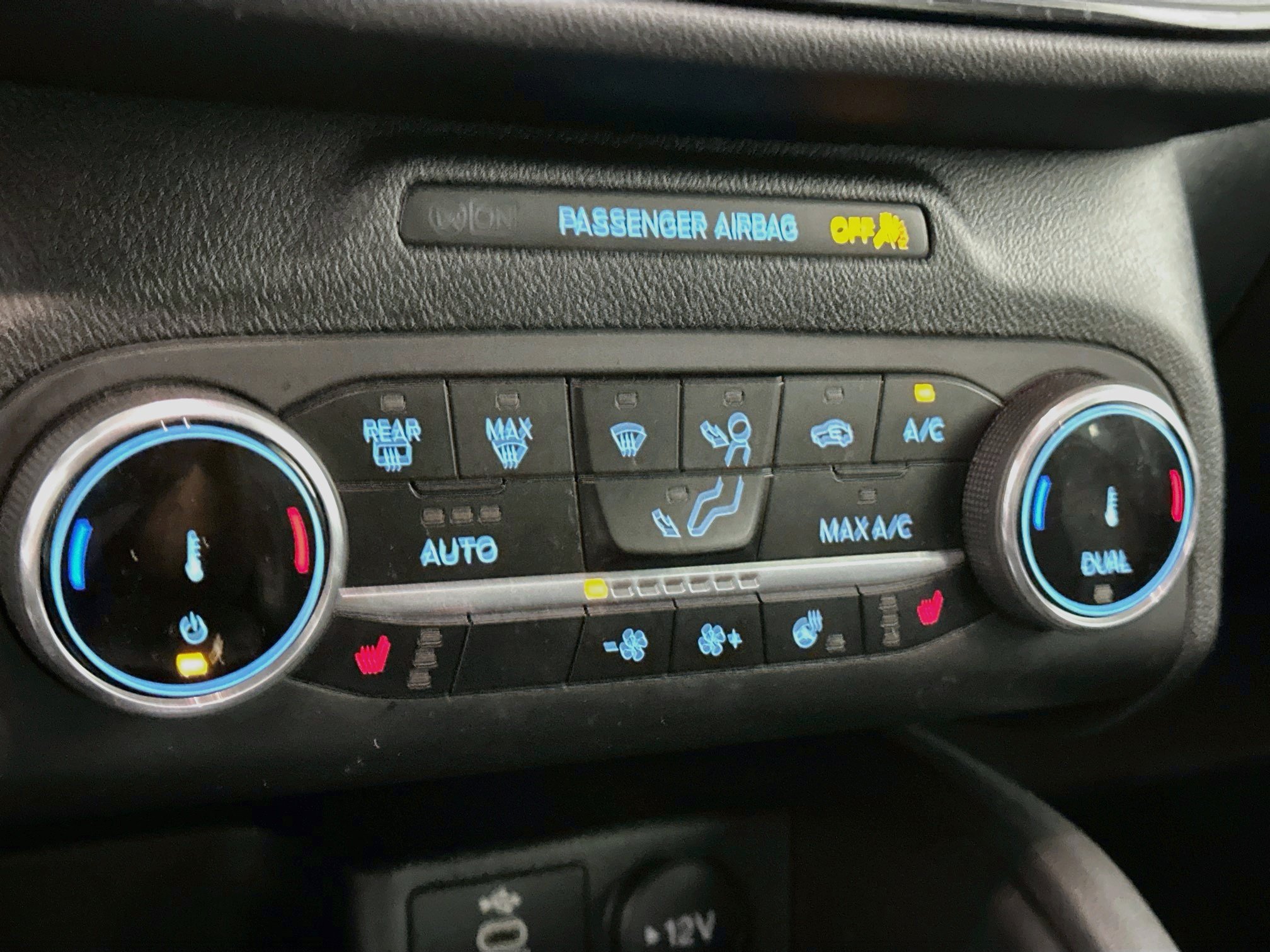 Used 2025 Ford Escape ST-Line Select AWD/4WD image 23