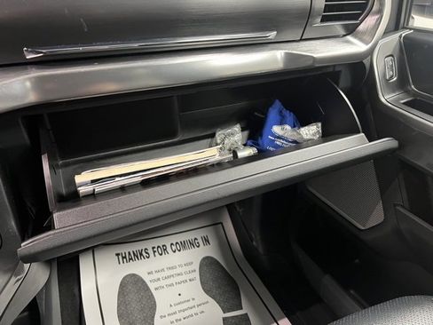 Used 2022 Ford F150 Lariat image 39