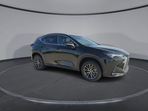 Used 2024 Lexus NX 250 FWD w/ Towing Package (2000 Lbs) image 2