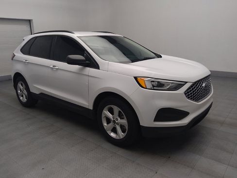 Used 2023 Ford Edge SE image 13
