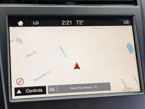 Used 2017 Lincoln MKC Reserve image 7