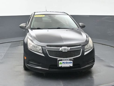 Used 2014 Chevrolet Cruze LS image 4