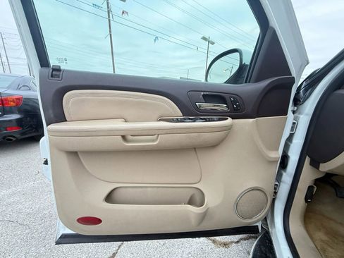 Used 2008 GMC Yukon XL Denali image 9