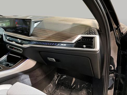 Used 2024 BMW X5 xDrive40i w/ Premium Package AWD/4WD image 18