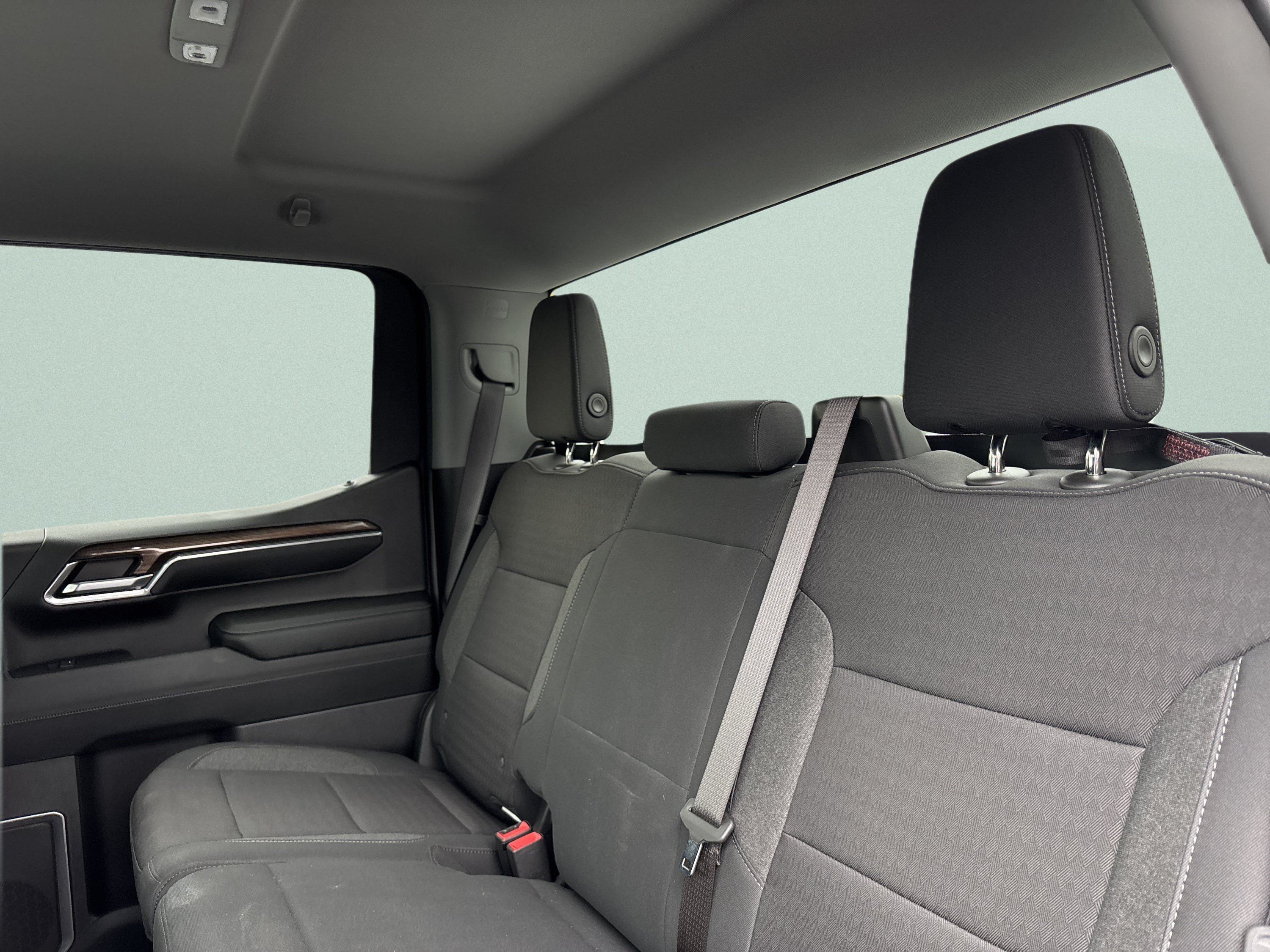 Used 2024 Chevrolet Silverado 1500 LT AWD/4WD image 18