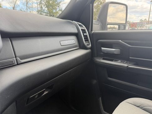 Used 2024 RAM 2500 Big Horn image 26