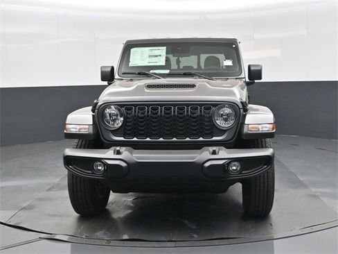 New 2025 Jeep Gladiator Sport image 9