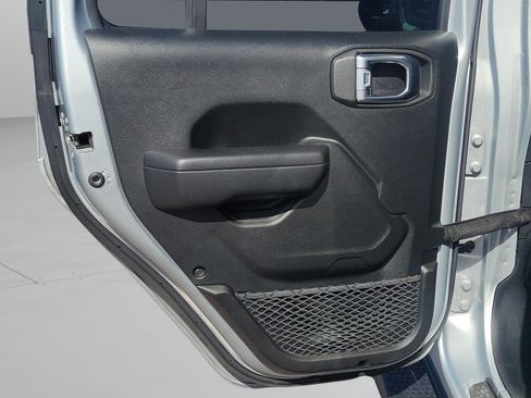 Used 2022 Jeep Wrangler Unlimited Sport AWD/4WD image 6