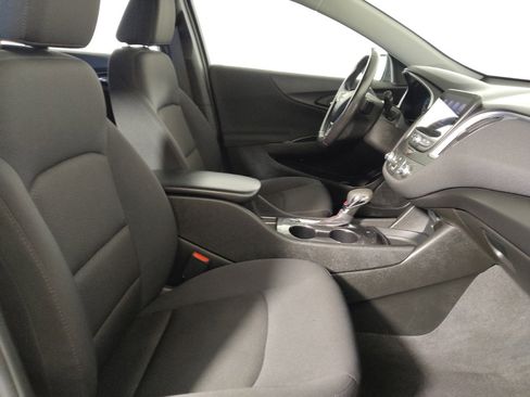 Used 2022 Chevrolet Malibu RS image 21