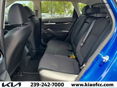 New 2026 Kia Seltos S FWD image 11