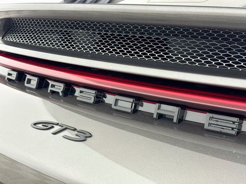 Certified 2024 Porsche 911 GT3 RWD image 27