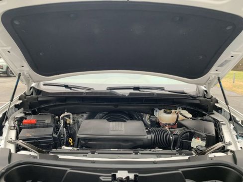 Used 2023 Chevrolet Suburban High Country w/ Premium Package 2 image 18