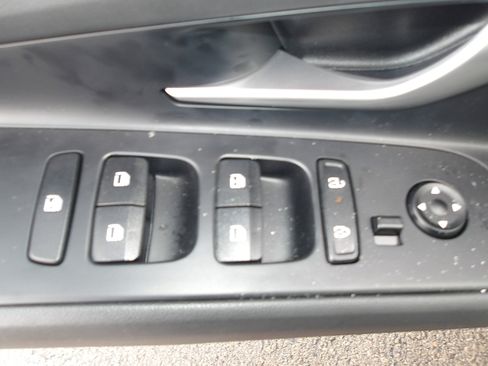 Certified 2025 Hyundai Elantra SEL image 14