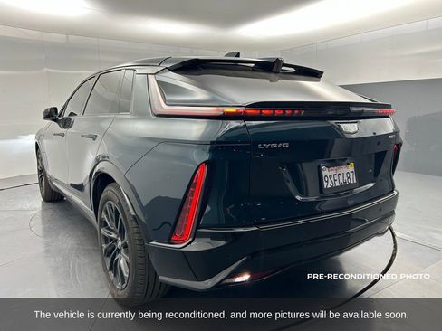 Used 2024 Cadillac Lyriq Sport image 3