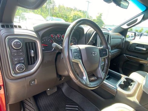 Used 2020 Chevrolet Silverado 1500 RST AWD/4WD image 9
