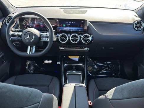 New 2026 Mercedes-Benz GLA 250 GLA 250 image 10