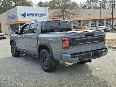 Used 2025 Nissan Frontier PRO-4X w/ Pro Convenience Package image 4