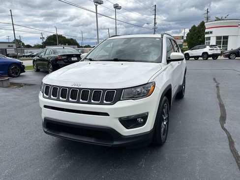 Used 2018 Jeep Compass Latitude w/ Popular Equipment Group FWD image 7
