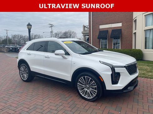 Used 2024 Cadillac XT4 Premium Luxury AWD/4WD image 5