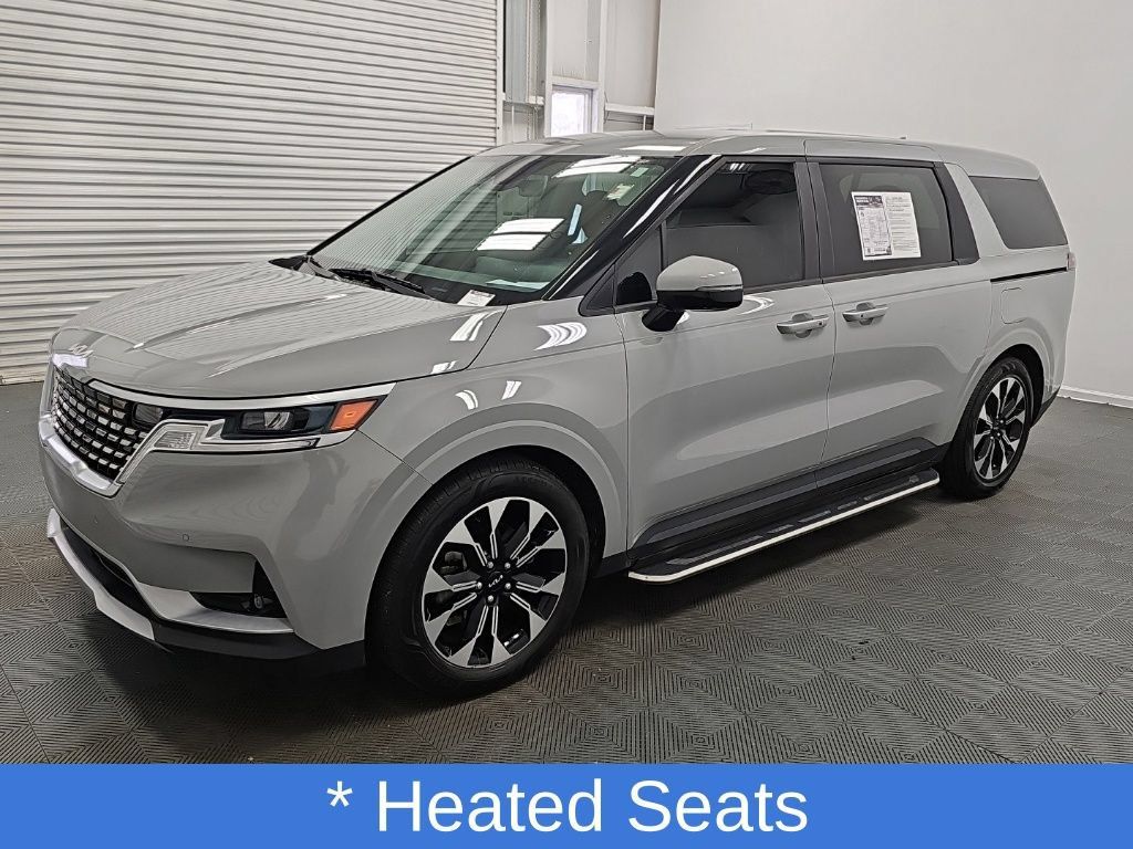 Used 2022 Kia Carnival EX FWD image 5