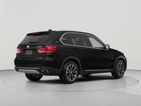 Used 2017 BMW X5 xDrive40e AWD/4WD image 3