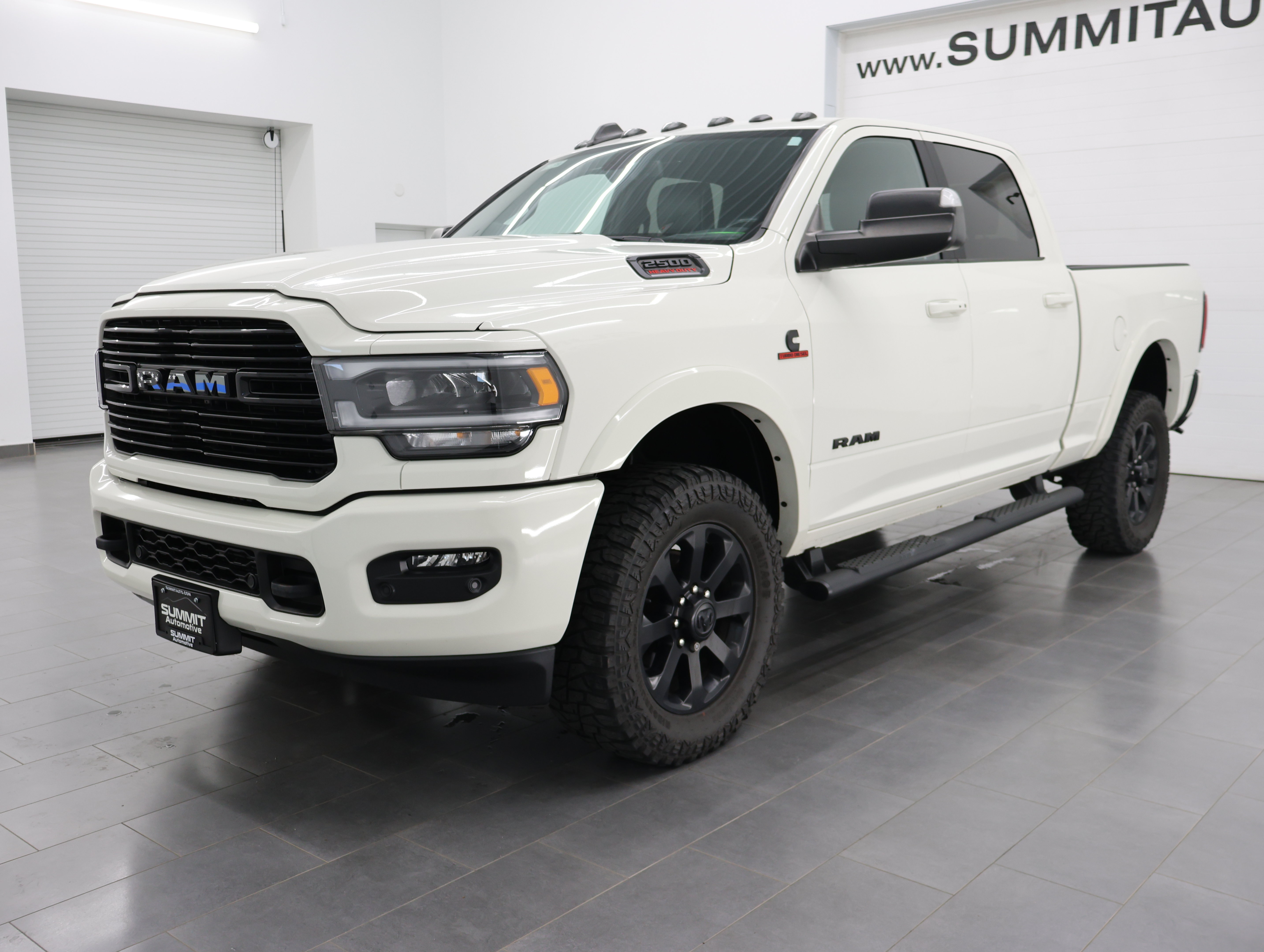 Used 2022 RAM 2500 Laramie w/ Night Edition AWD/4WD image 7