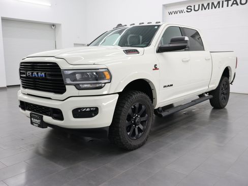 Used 2022 RAM 2500 Laramie w/ Night Edition AWD/4WD image 7