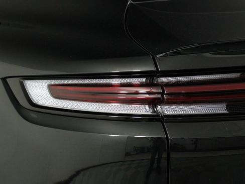 Certified 2025 Porsche Cayenne Coupe image 21