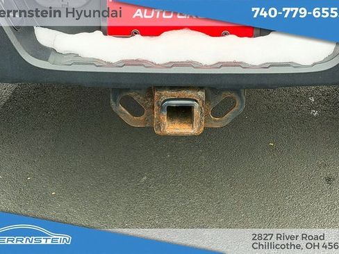 Used 2017 Toyota Tacoma TRD Sport image 19