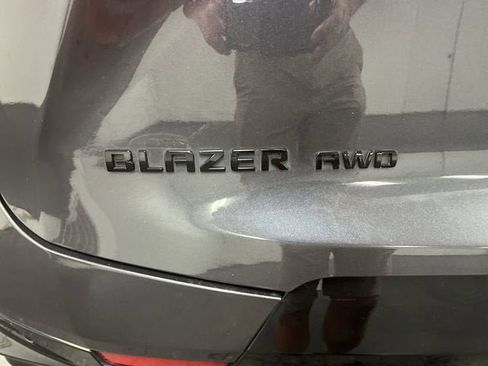 Certified 2021 Chevrolet Blazer RS w/ Enhanced Convenience Package AWD/4WD image 33