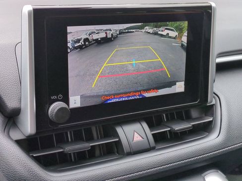 Used 2023 Toyota RAV4 XLE w/ Convenience Package FWD image 24