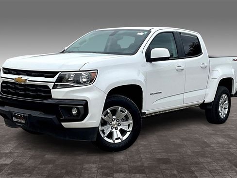 Used 2022 Chevrolet Colorado LT w/ LT Convenience Package image 2
